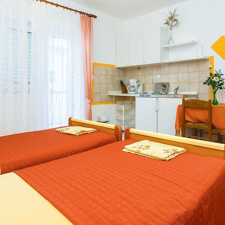 Lovely Apartment In Omis With Kitchenette Ngoại thất bức ảnh