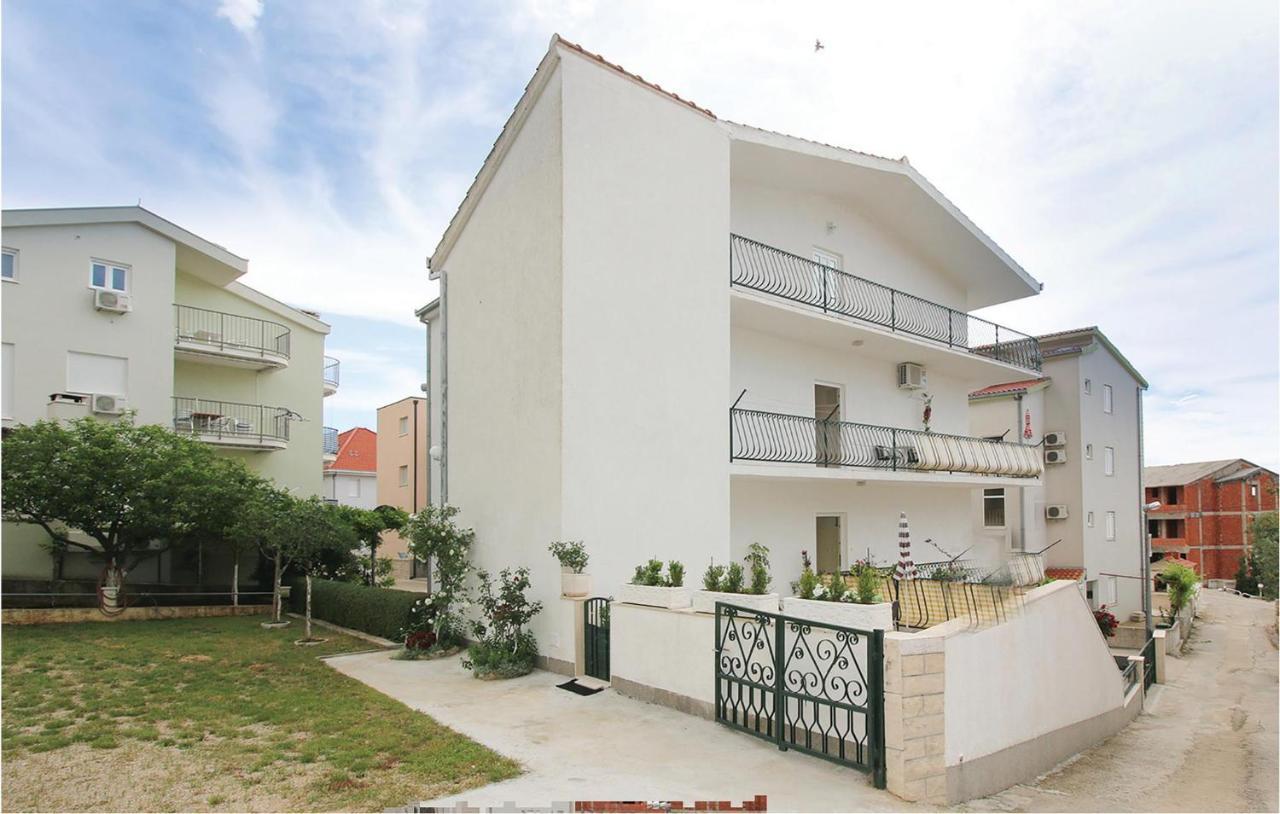 Lovely Apartment In Omis With Kitchenette Ngoại thất bức ảnh