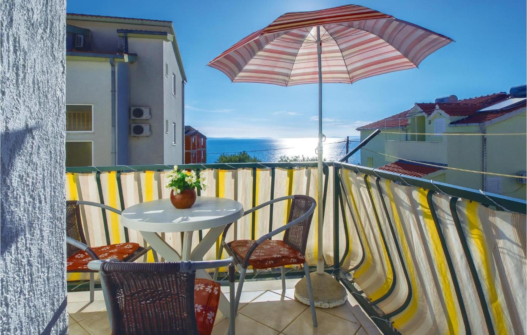 Lovely Apartment In Omis With Kitchenette Ngoại thất bức ảnh