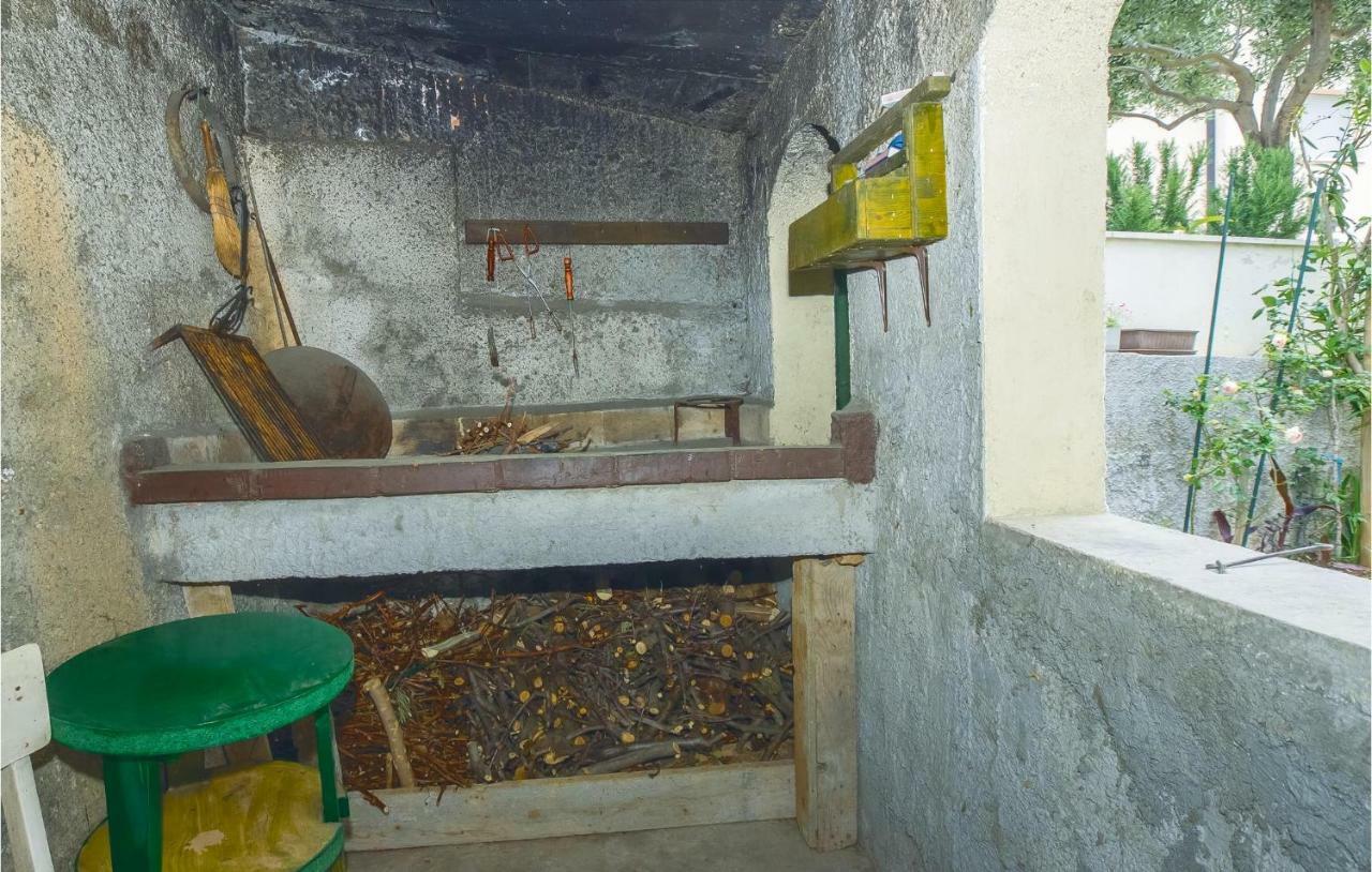 Lovely Apartment In Omis With Kitchenette Ngoại thất bức ảnh